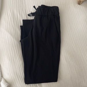 Lululemon On the Fly Jogger